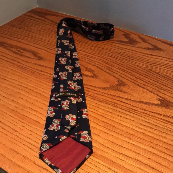Stringbeans Christmas Bear tie. 4” wide. Features s bear in a red jacket & hat. - Picture 2 of 5